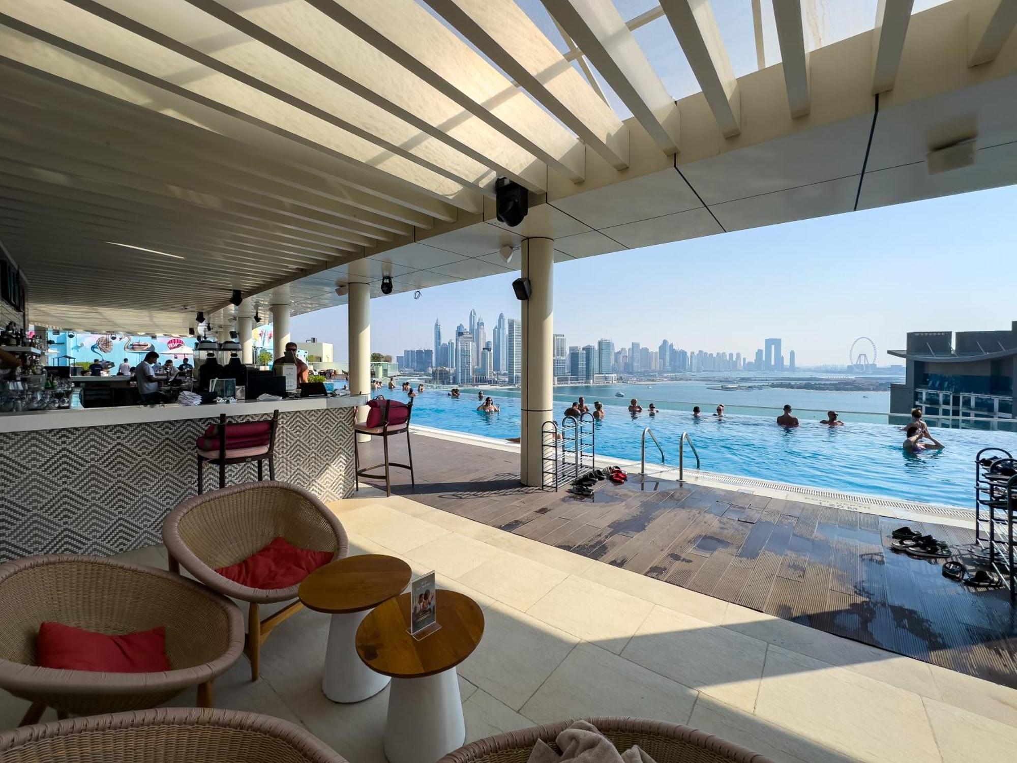 Beachfront On The Palm Jumeirah With Amazing View Rooftop Infinity Pool Apartment Dubai