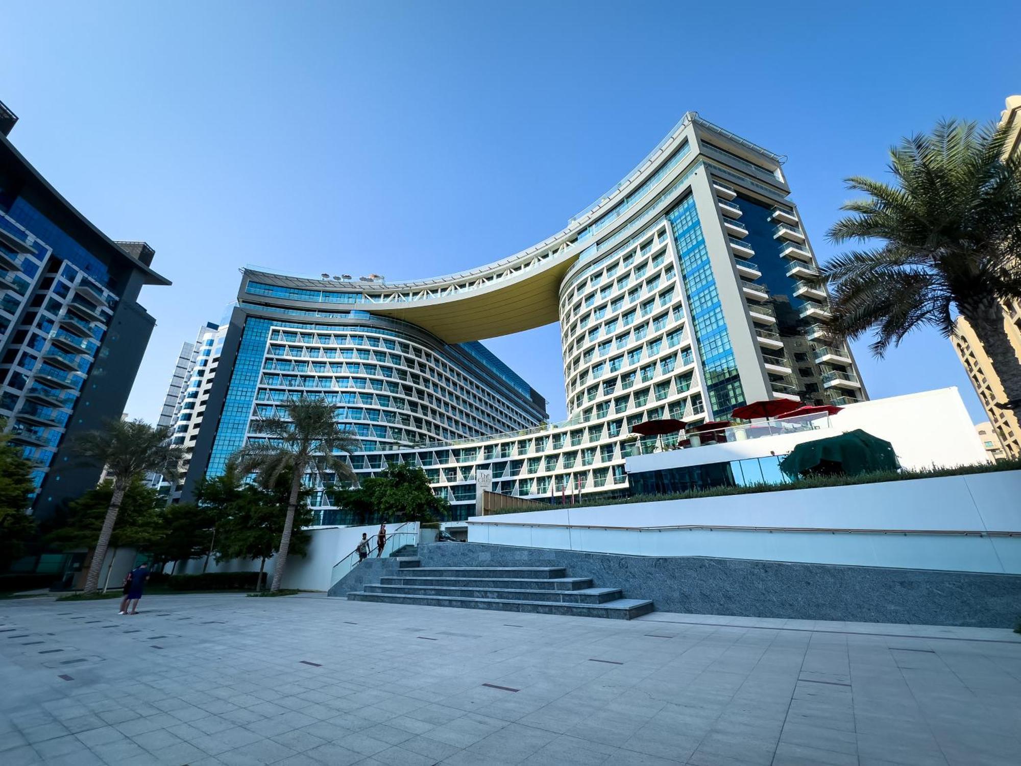 Apartment Beachfront On The Palm Jumeirah With Amazing View Rooftop Infinity Pool *