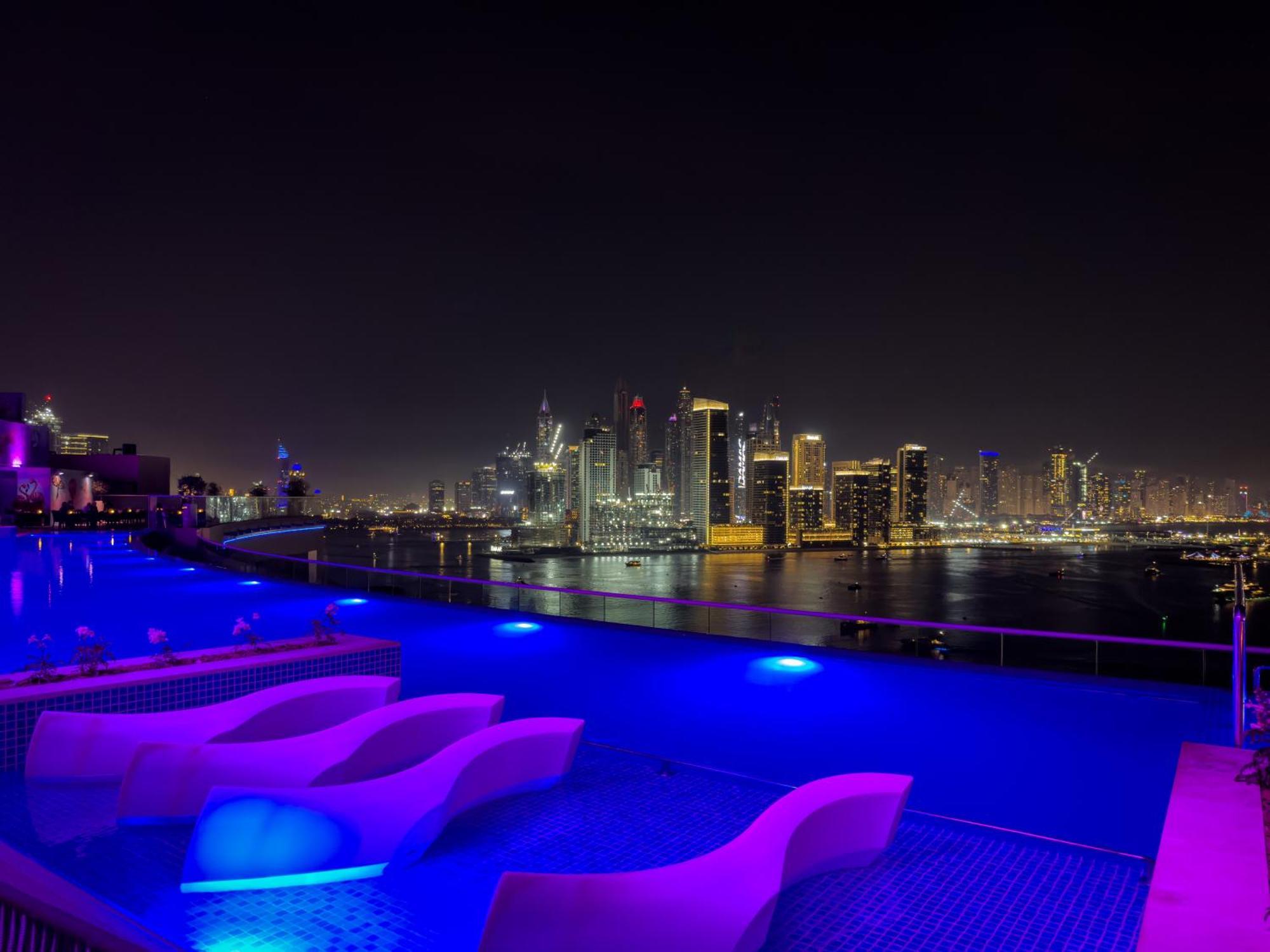 Apartment Beachfront On The Palm Jumeirah With Amazing View Rooftop Infinity Pool